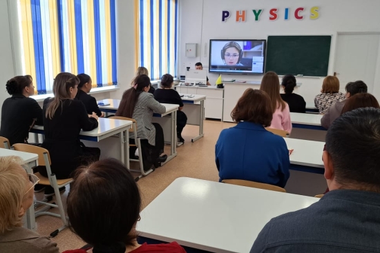 Среди родительской общественности была проведена беседа по поводу новой статьи 232-1 Уголовного кодекса, которой введена уголовная ответственность за передачу своих банковских реквизитов третьим лицам